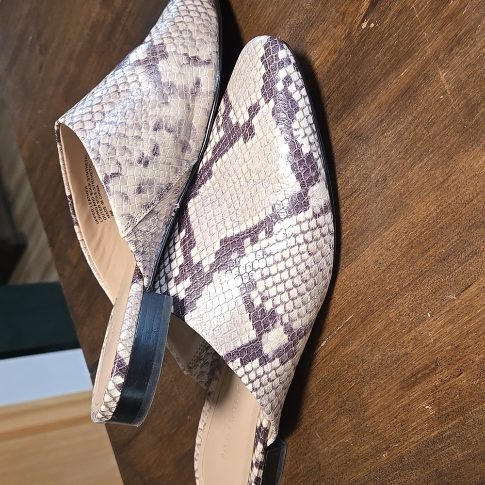 Snakeskin Pattern Mules - Picture 3 of 6